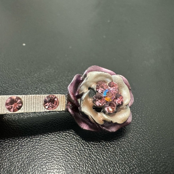 Brand new elegant hair clip - Picture 2 of 3